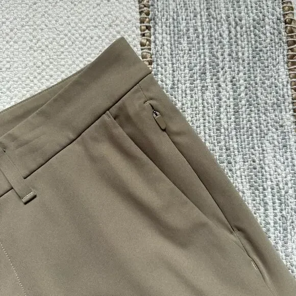 Lululemon Commission Tofino Sand Tan Khaki Chino Slim Leg Pants Men’s Size 32